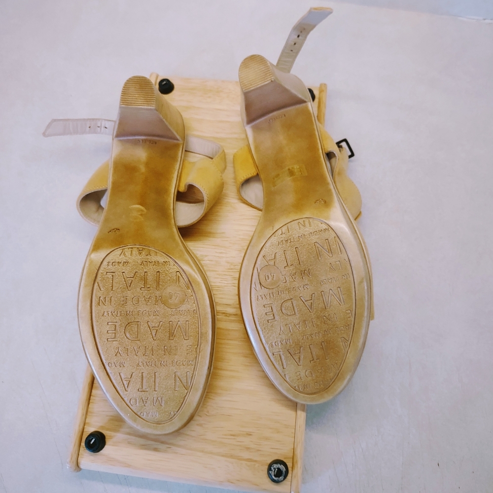 SUNDANCE LIGHT YELLOW SUEDE MADE IN ITALY CHUNKY HEEL SANDALS WOMEN'S SIZE 8 - Picture 9 of 11